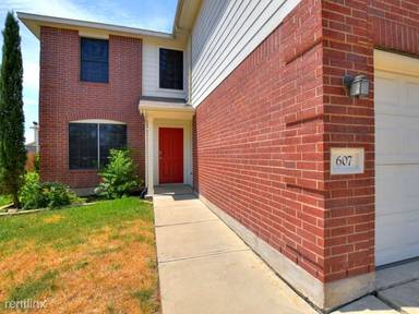 Main picture of 607 Indian Meadow Dr
