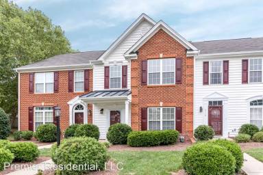 Main picture of 3111 Friars Walk Ln