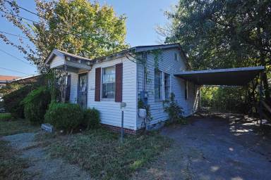Main picture of 1318 Rosemont Ave