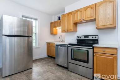 Main picture of 163 Bates Ave