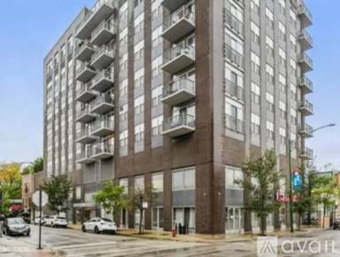 Main picture of 1927 N Sedgwick St