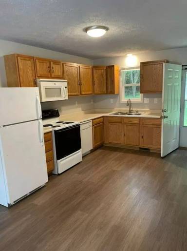 Main picture of 789 Washington Ave