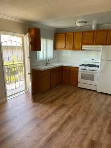 Main picture of 4321 Inglewood Blvd