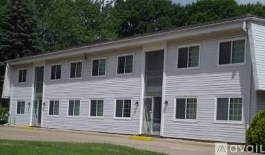 Main picture of 4421 Rushmore Dr NE