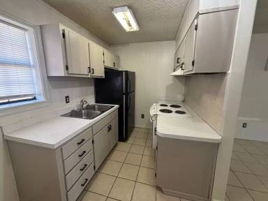 Main picture of 414 State St