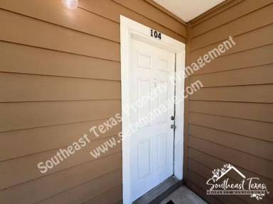 Main picture of 1410 S Elizabeth Ave