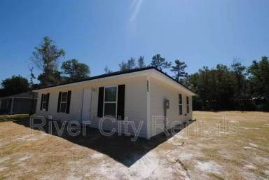 Main picture of 5625 Overlook Dr E