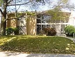 Main picture of 1122 E Russell Ave