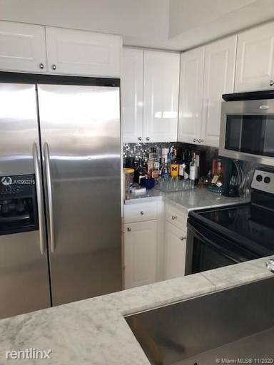Main picture of 1800 Sunset Harbour Dr