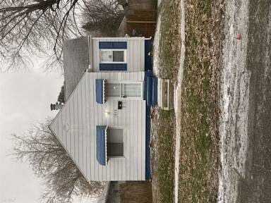 Main picture of 1015 Campbell St
