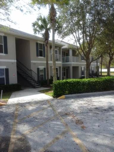 Main picture of 6011 Hemingway Cir