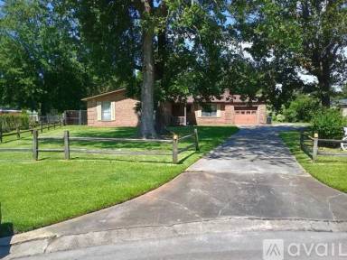 Main picture of 312 Walnut Creek Ct