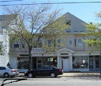 Main picture of 215 Main St