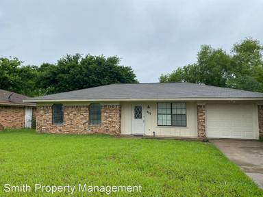 Main picture of 823 Quinette Dr