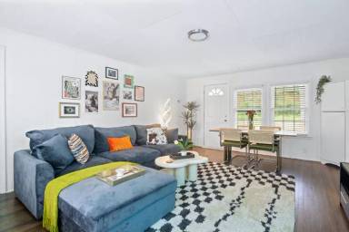 Main picture of 3247 N Fulton Ave