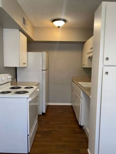 Main picture of 701 E Grayson St
