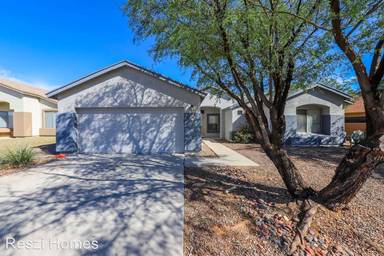 Main picture of 4384 W Gatekeeper Dr