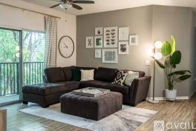 Main picture of 360 Crestwood Cir