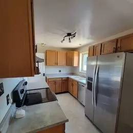 Main picture of 2845 S Hudson St