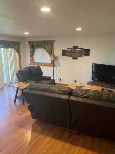 Main picture of 464 Overlook Ct
