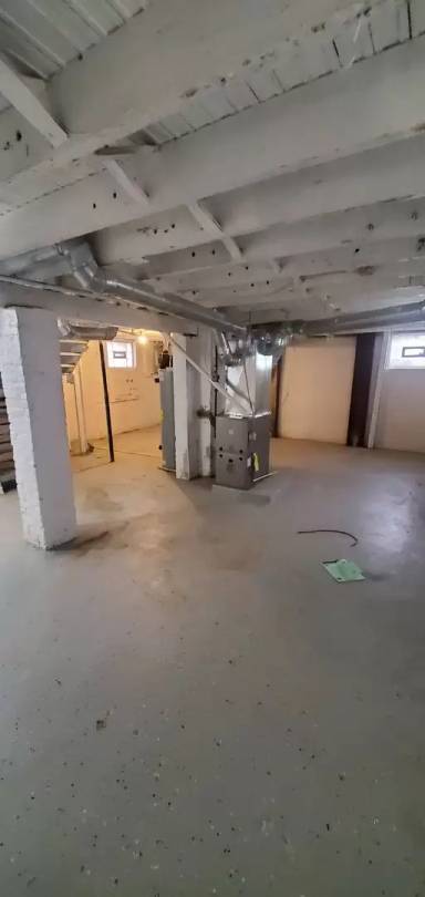 Main picture of 9703 Elwell Ave