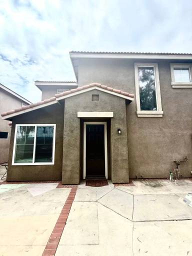 Main picture of 301 Navarette Pl