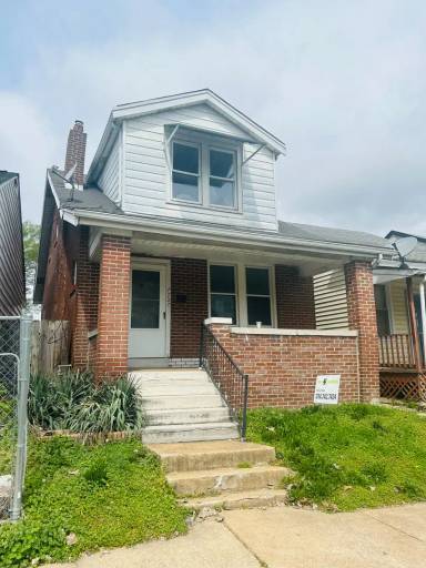 Main picture of 7707 Vermont Ave