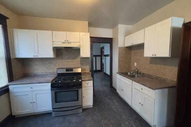 Main picture of 3128 N 24th Pl