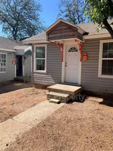 Main picture of 3006 Mt Vernon Ave