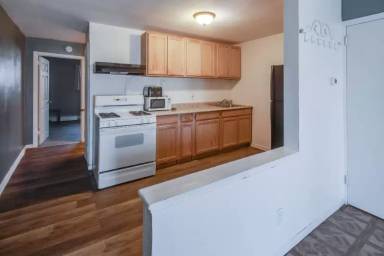 Main picture of 424 N Black Horse Pike