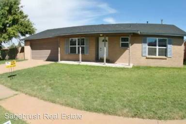 Main picture of 225 Sasser Dr