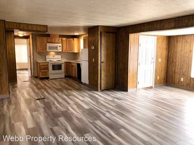 Main picture of 901 SE 9th St