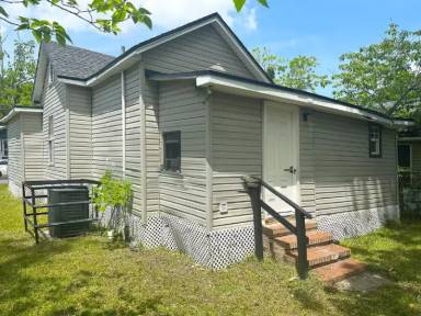 Main picture of 1474 Windle St