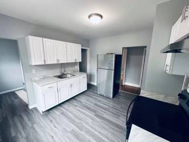 Main picture of 14 Proctor Rd