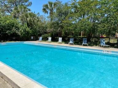 Main picture of Eagle Pines