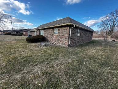 Main picture of 2704 W Cypress Dr