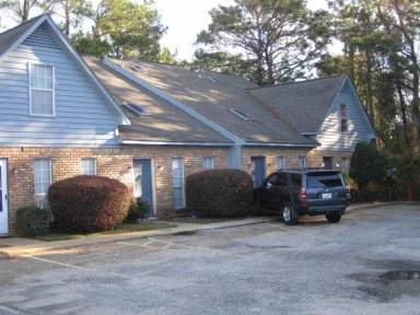 Main picture of 600 Cheshire Ln