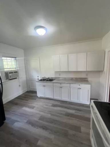 Main picture of 10 Edglawn Ave