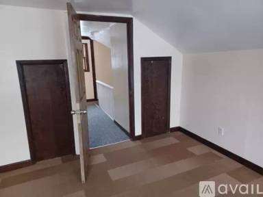Main picture of 150 Grand St