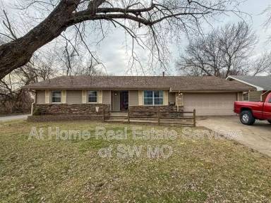 Main picture of 2373 S Florence Ave
