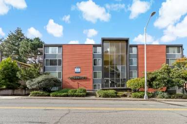 Main picture of 5625 15th Ave NE