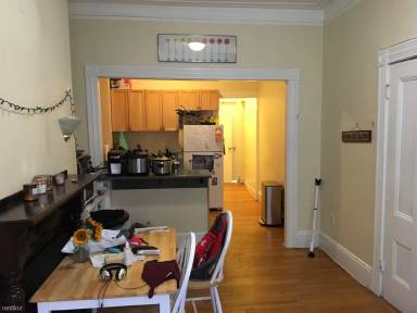 Main picture of 6 Symphony Rd
