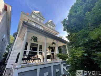 Main picture of 75 Inwood Pl