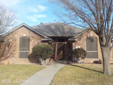 Main picture of 8401 San Antonio Dr