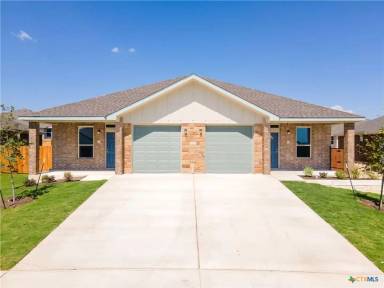 Main picture of 122 Leon Ln
