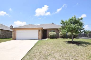 Main picture of 6001 New Castle Dr