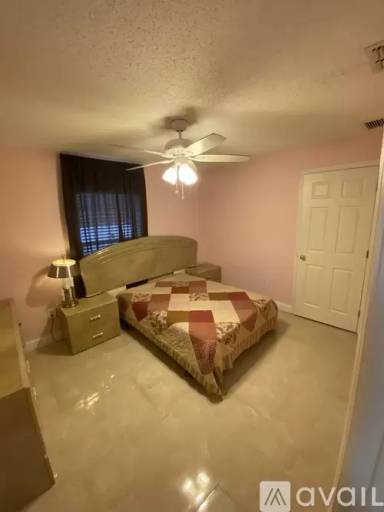 Main picture of 1585 SW Mercedes Ave