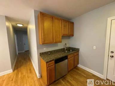 Main picture of 2900 N Kolmar Ave