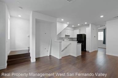 Main picture of 14106 W Spruce Ln