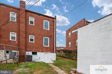 Main picture of 5228 Wasena Ave